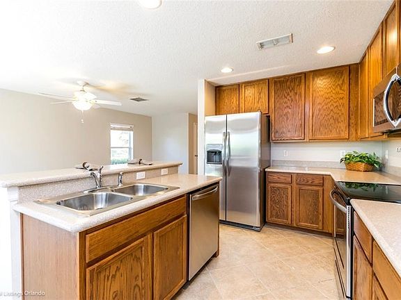 5th image of 301 Amaryliss Way