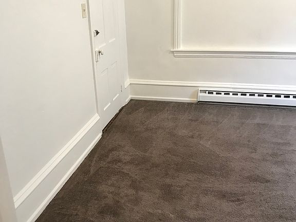 5th image of 609 W Market St