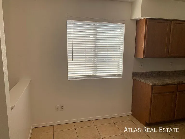 128 W Inglewood St #3 — Photo 7