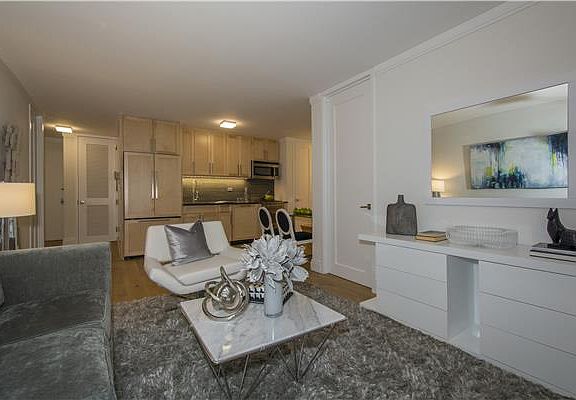 3rd image of 201 E 86th St APT 08C