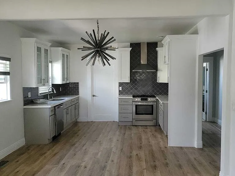 2926 Halldale Ave — Photo 3