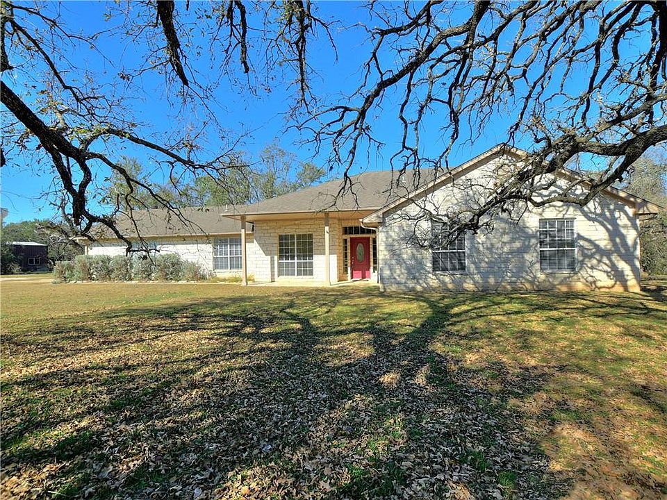 1st image of 301 Palomino Pl