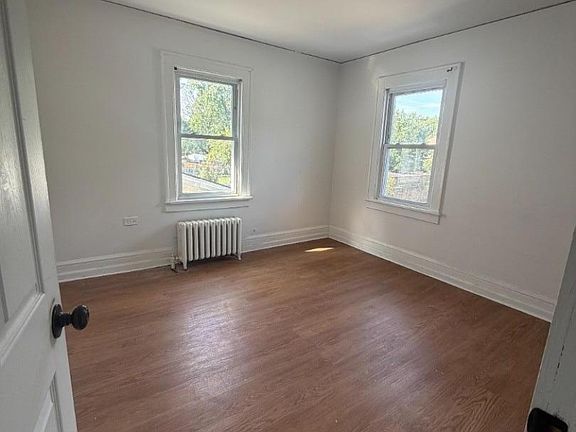 4th image of 273 Netherwood Ave Floor 2