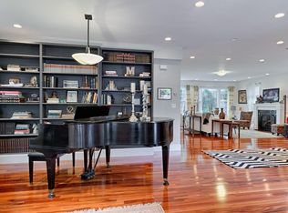 7 Cedar St, Wellesley, MA 02481