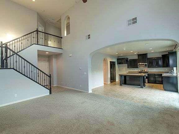 5th image of 3172 N Hornet Ave
