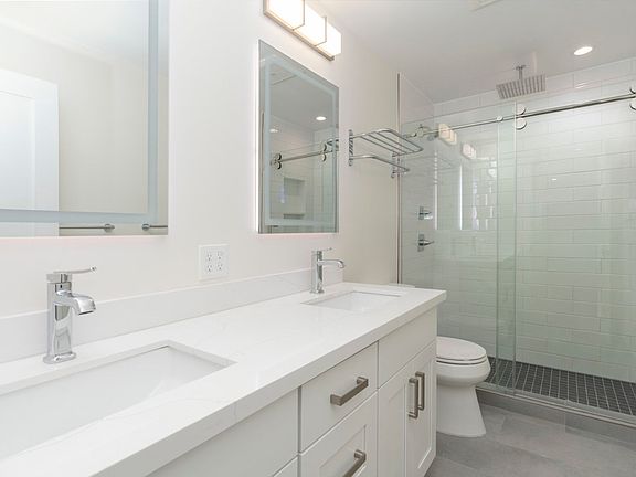 4th image of 4501 Fremont Ave N APT 3