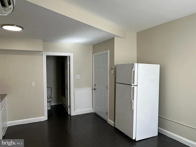 64 W Antietam St #10 — Photo 9