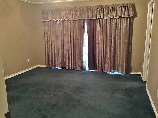 4th image of 205 Shadow Wood Dr