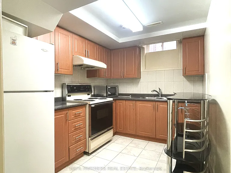 23 Vickers Rd #2-1 — Photo 5