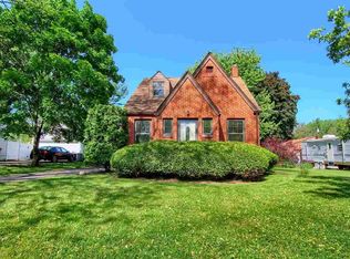 3793 Lincolnshire Rd, Waterford, MI 48328