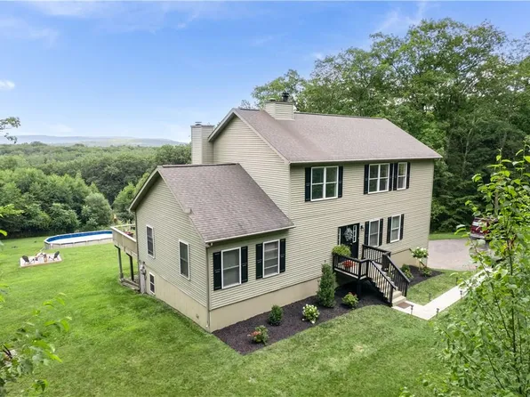 7 Briarwood Lane, Millerton, NY 12546