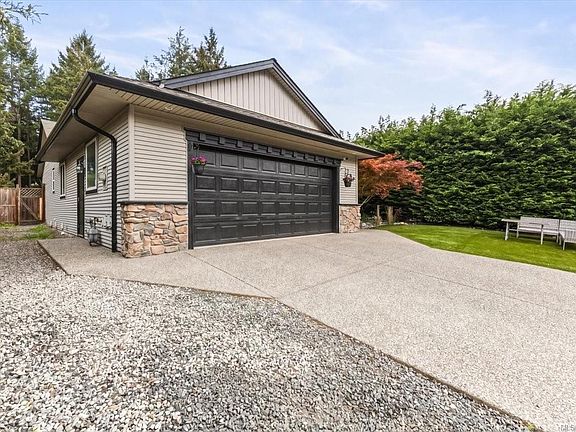5th image of 2786 Tamara Dr