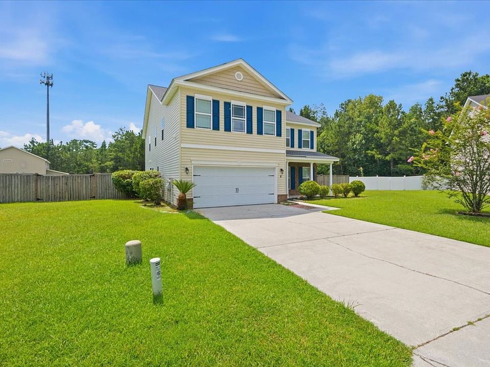 1st image of 8 Woods Way