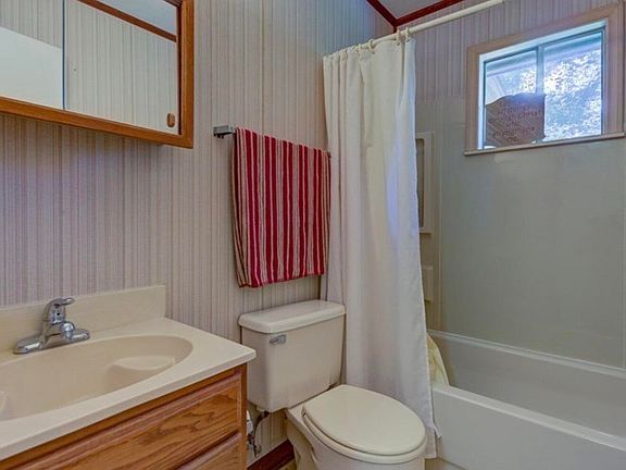 4th image of 1771 Culkin Rd