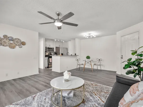 91-285 Hanapouli Cir APT 9G, Ewa Beach, HI 96706