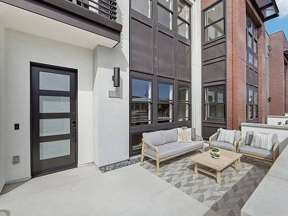 Rooftops Lot 302 Exterior Entry