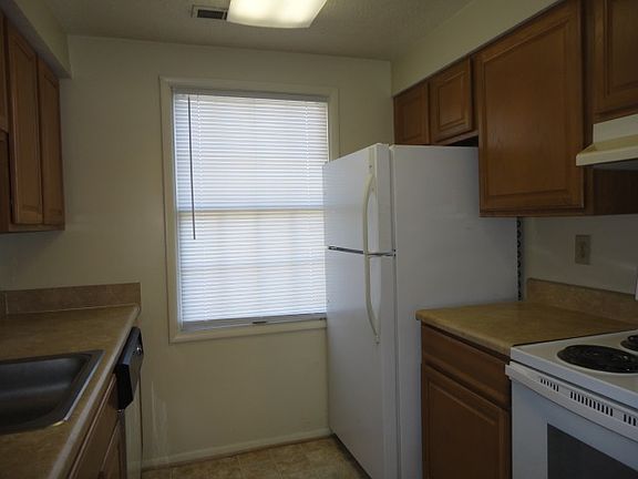 5th image of 1411 Peabody Dr