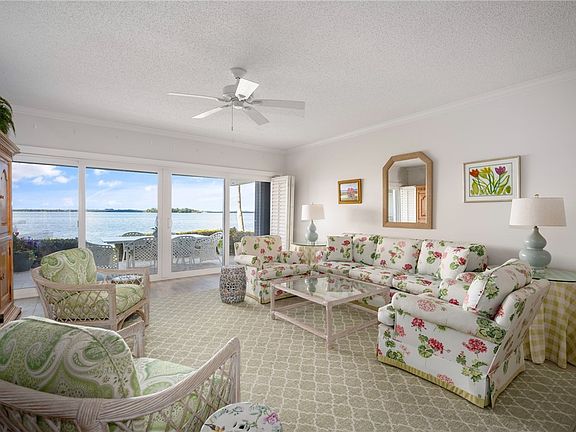 5th image of 901 Bay Rd APT 103