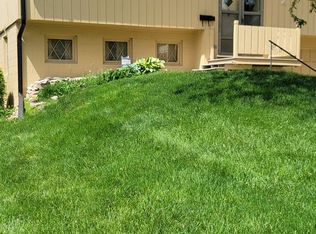 4010 N 97th St, Omaha, NE 68134