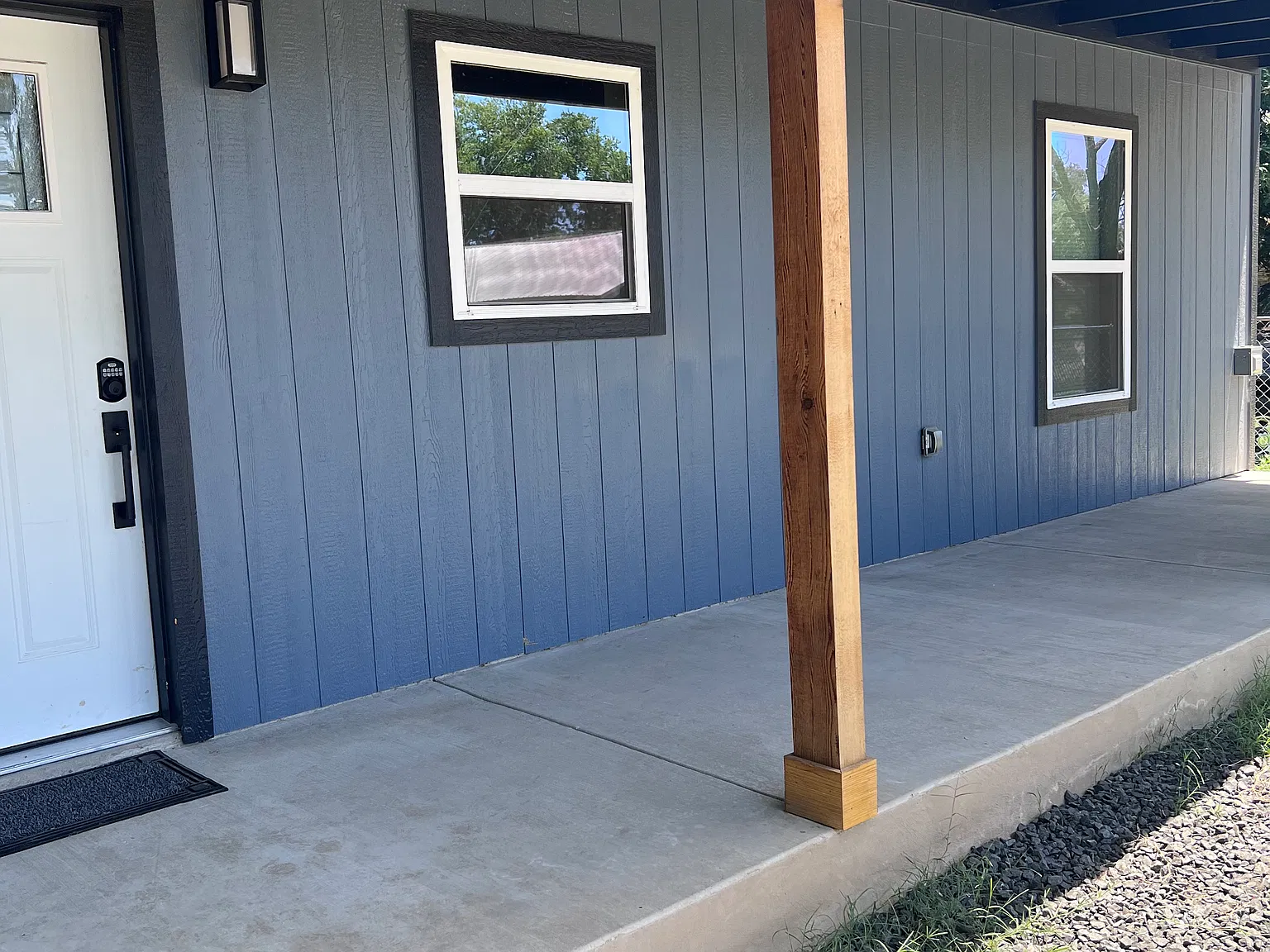 Scott St, Kerrville — Photo 1