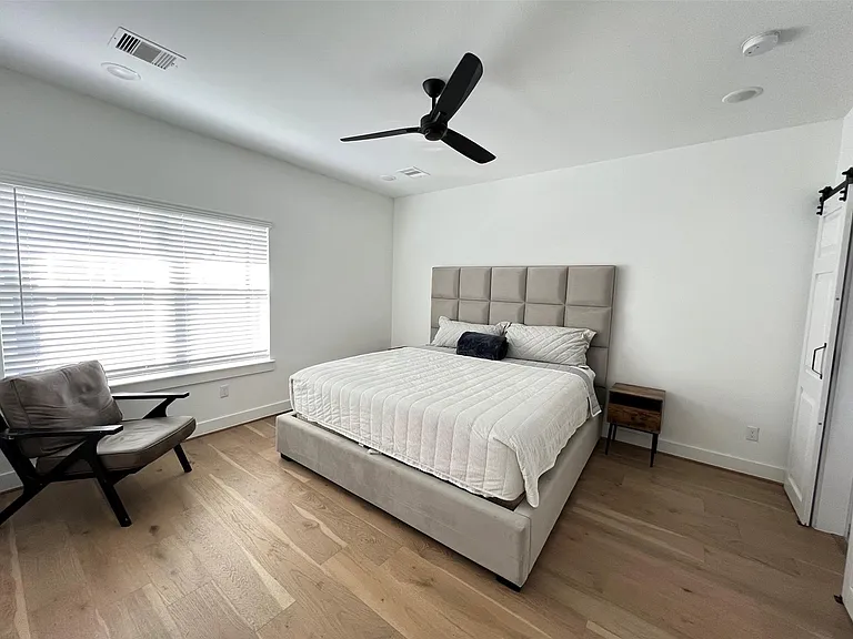 316 Thornton Rd #F — Photo 1
