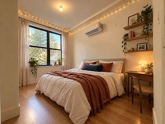 Bedroom, photo 2