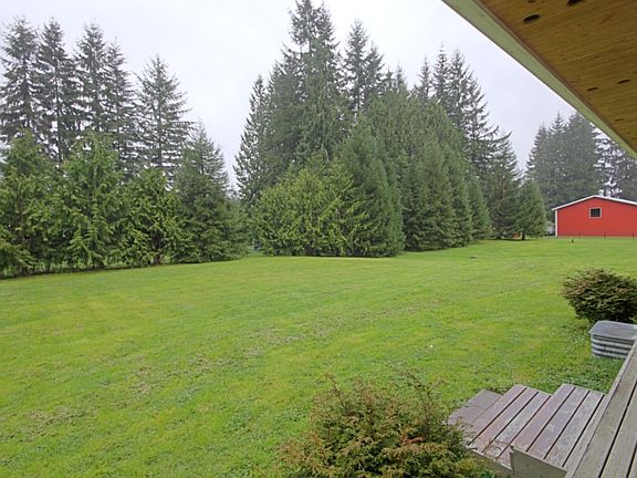 5th image of 8512 163rd Ave NE