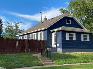 914 Locust St, Burlington, IA 52601