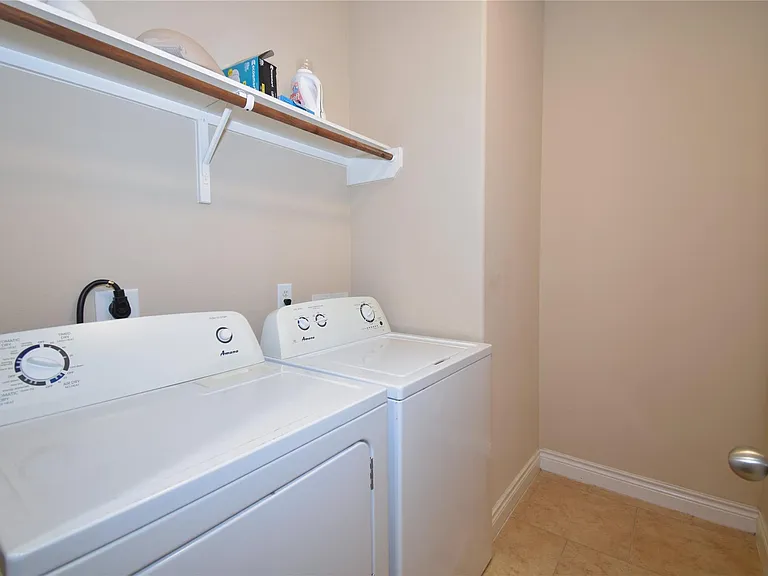 5623 S Denham Ridge Ln — Photo 26