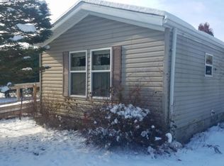 2264 Vickory Rd, Caro, MI 48723