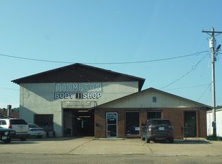 98 Court House Sq, Doniphan, MO 63935