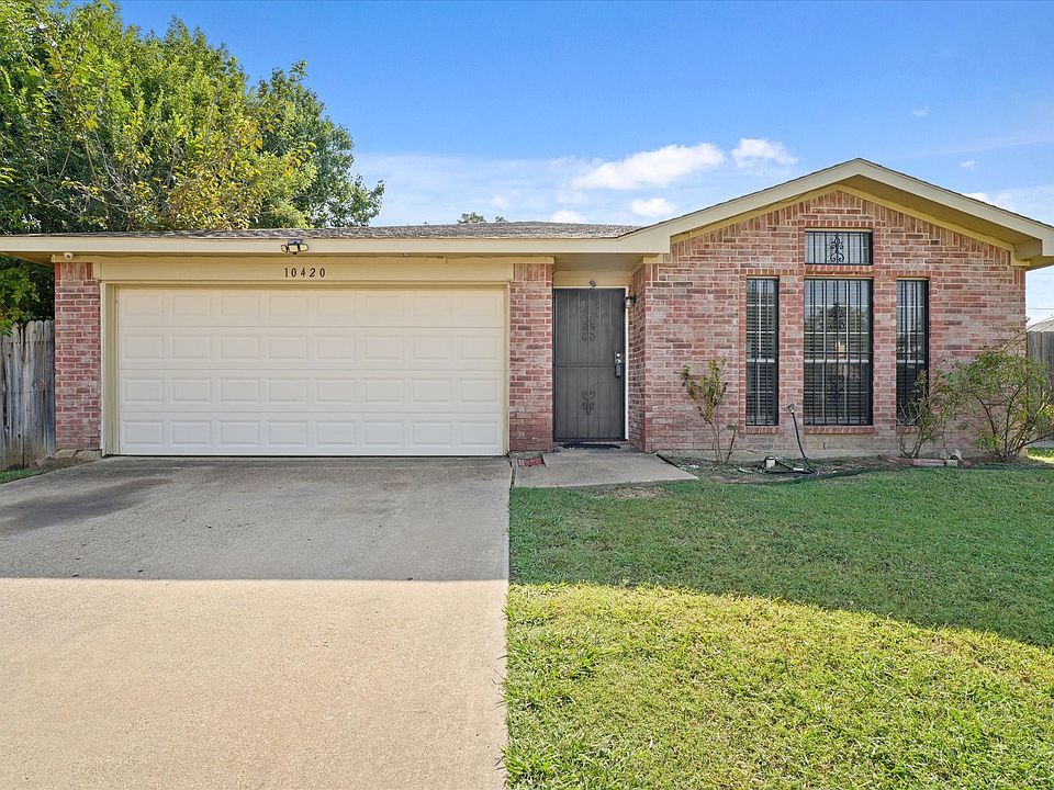 1st image of 10420 Pondwood Dr