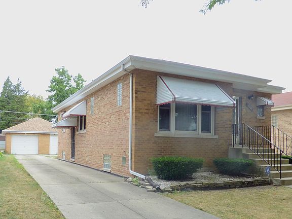 2nd image of 3010 Dora St