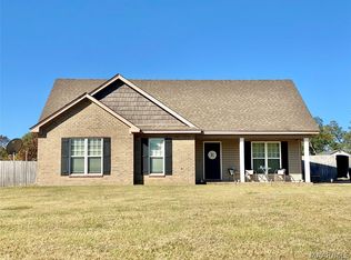 168 Chase Dr, Deatsville, AL 36022