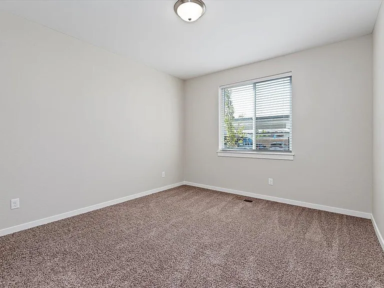The Summit Apartments — Photo 91
