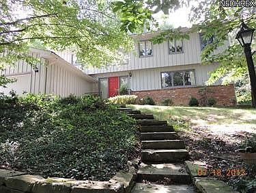 1st image of 426 Apple Hill Dr