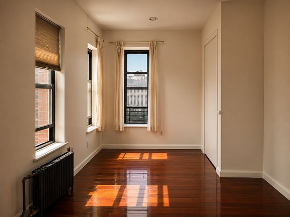 2nd image of 500 Henry St #4