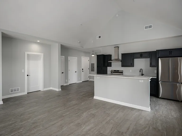 1737 Frankfort Ave #101 — Photo 5
