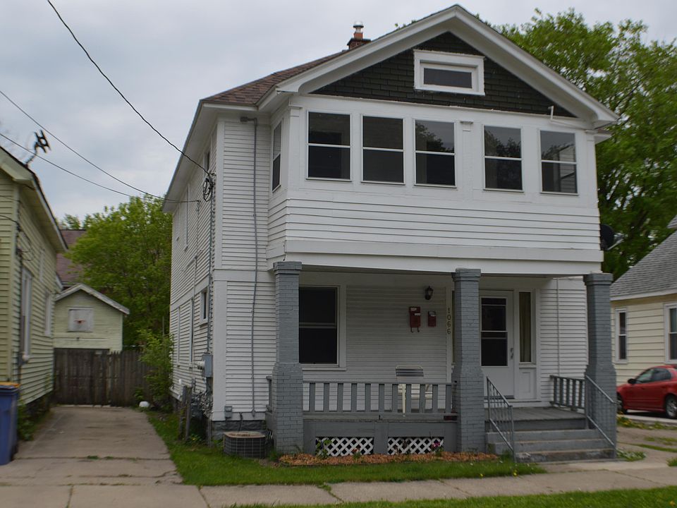 1st image of 1066 Quarry Ave NW
