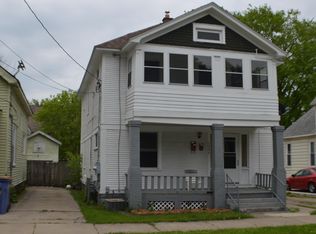 1066 Quarry Ave NW, Grand Rapids, MI 49504