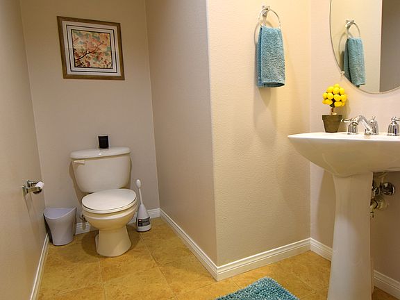5th image of 15783 McIntosh Ave #80