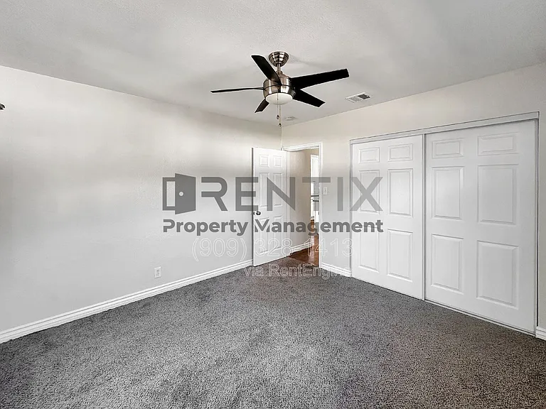 938 W Berkeley Ct — Photo 14
