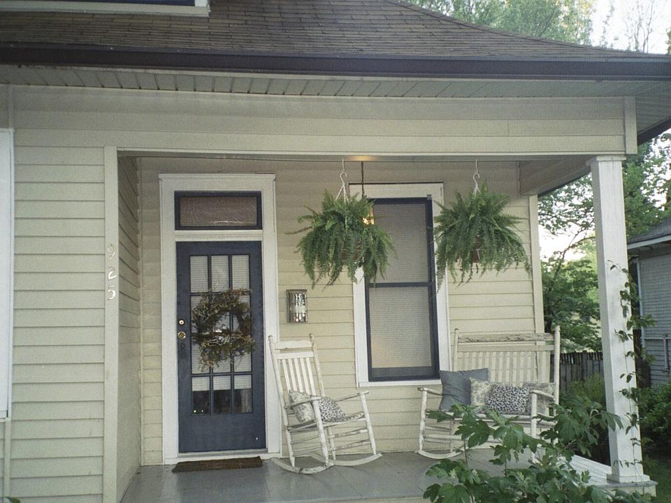Enjoy your own Southern front porch!