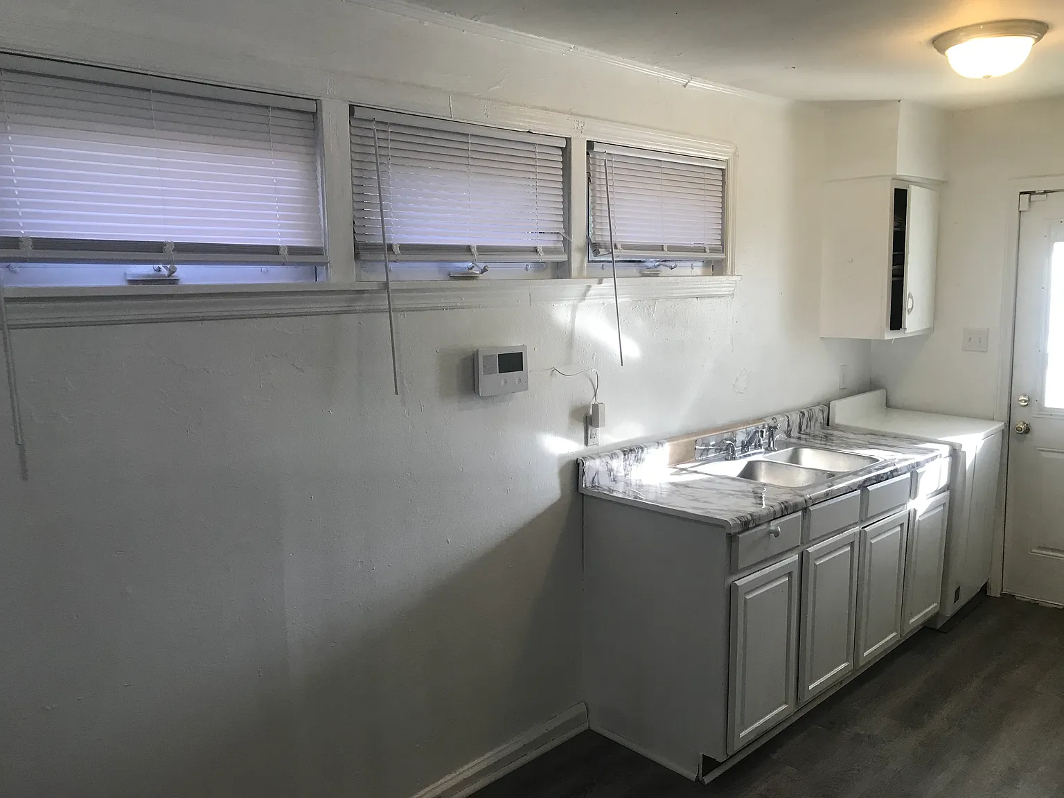 3 bed, 1300 sqft, $1,450 — Photo 3