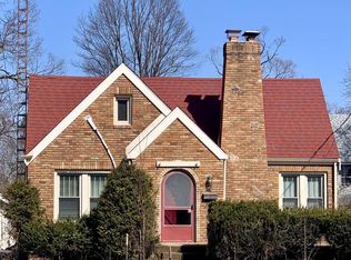 1016 E Washington St, Bloomington, IL 61701