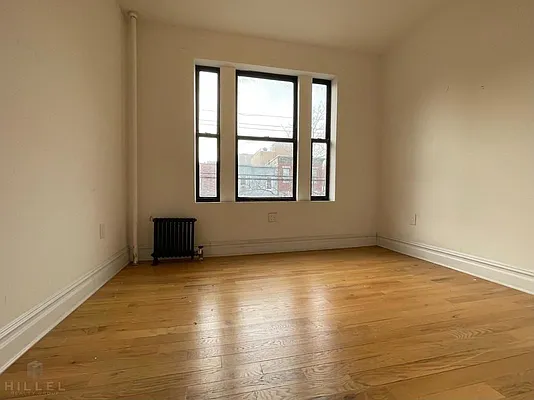 Rented by Hillel Realty Group | media 5