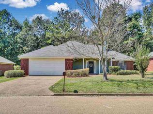 505 Walnut Grove Dr, Pearl, MS 39208