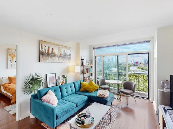 1215 Broadway APT 505, Astoria, NY 11106