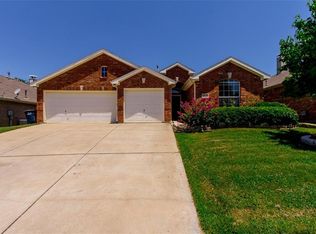 5529 Canyon Lands Dr, Fort Worth, TX 76137