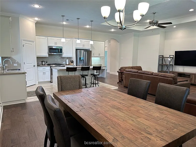 15605 Long Creek Ln — Photo 11